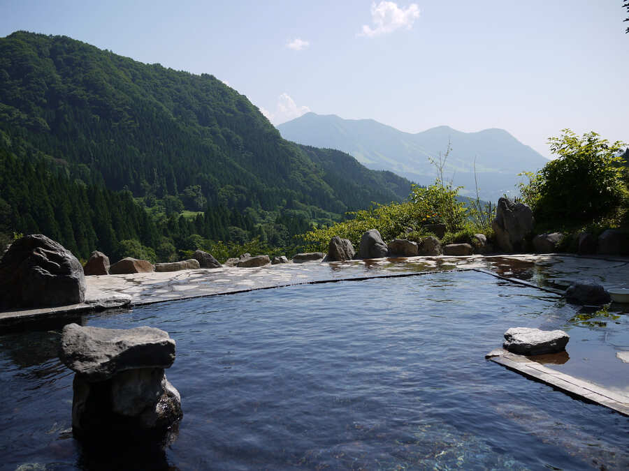 歴史ある温泉地の箱根で街歩き